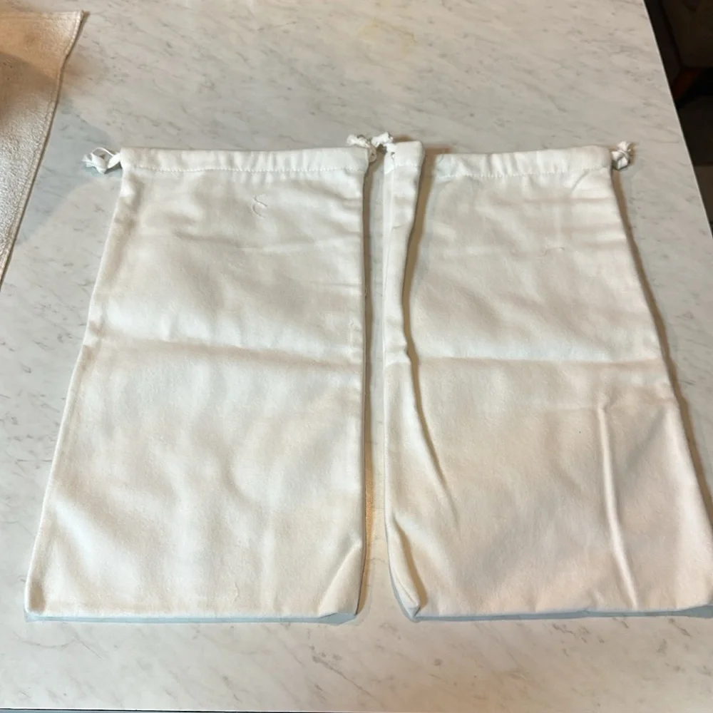 BOTTEGA VENETA DUST BAG FOR SALE 💚💚💚💚💚💚💚💚💚💚💚💚💚💚💚💚💚💚💚💚💚